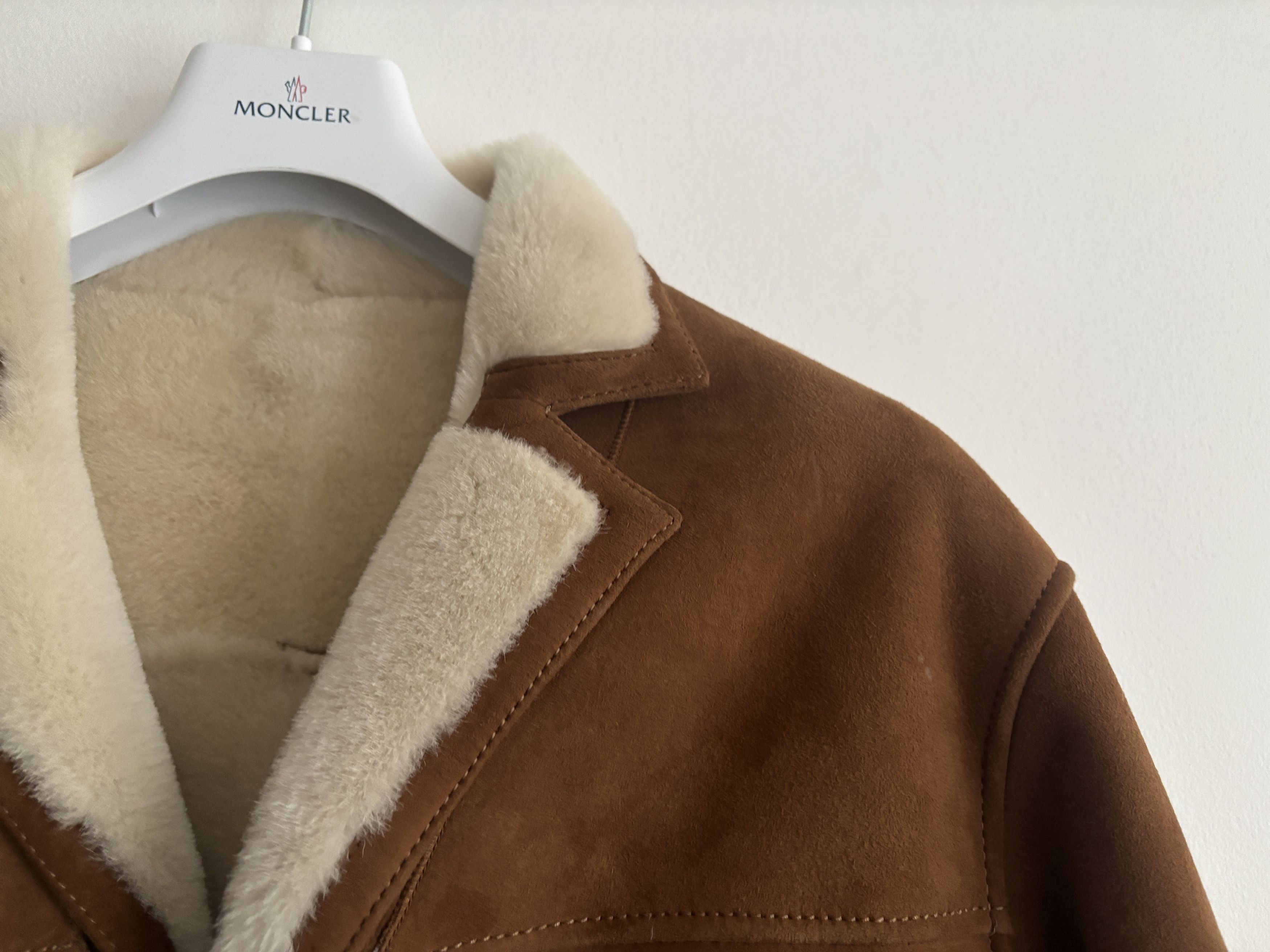 Danier $1750 Shearling Button-up Jacket/ Coat - 40/ Medium-Large Size US M / EU 48-50 / 2 - 4 Thumbnail