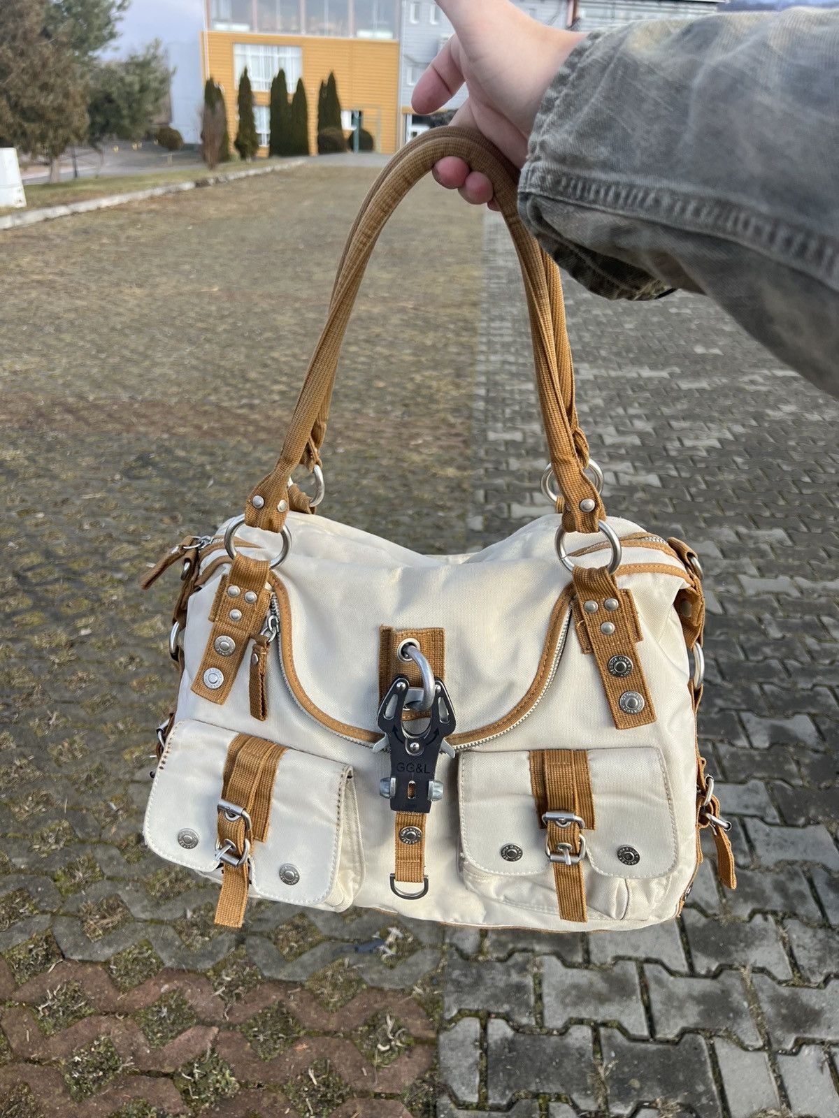 Vintage Vintage George Gina Lucy Y2k Japanese Bag Size ONE SIZE - 2 Thumbnail