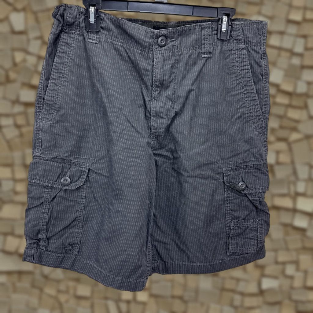Ocean Pacific VINTAGE Ocean Pacific Cargo Shorts Men 34 Casual Baggy Gray Pinstripe Shorts Mens 90s Utility Outdoor Retro Size US 34 / EU 50 - 1 Thumbnail
