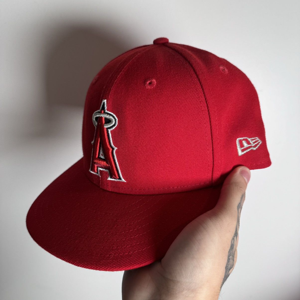 Los Angeles Anaheim California Angels Hat shops Club Fitted Cap New Era 7 3/8 Pin