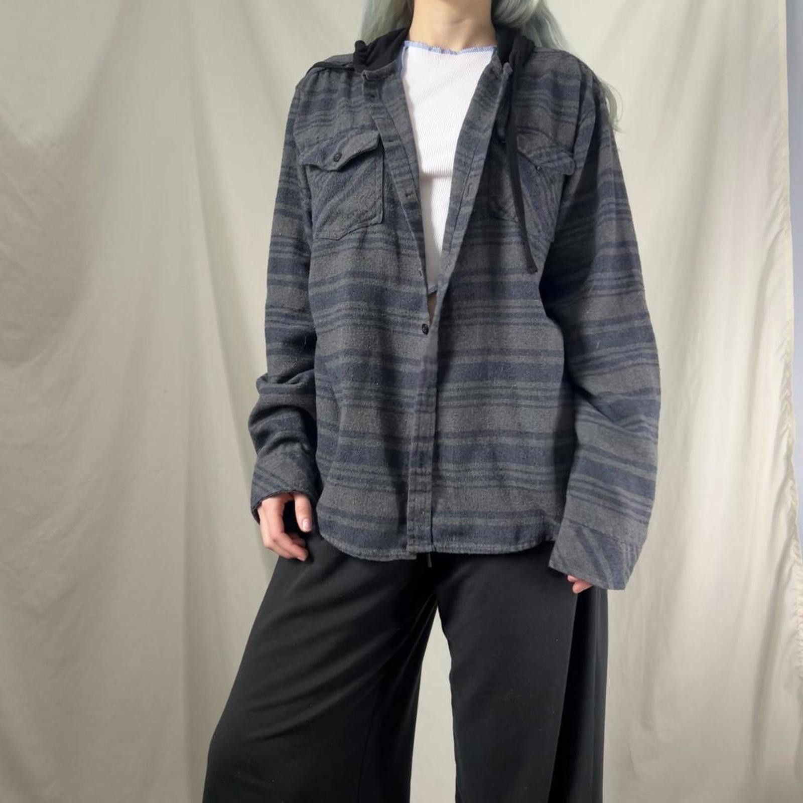 Other Grey and black grungey striped button-up Size US L / EU 52-54 / 3 - 1 Thumbnail