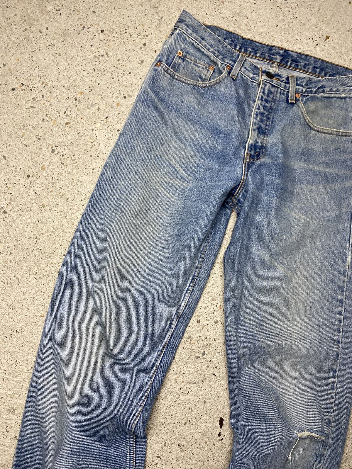 Levi's Levis vintage denim jeans light blue washed distressed Size US 34 / EU 50 - 3 Thumbnail