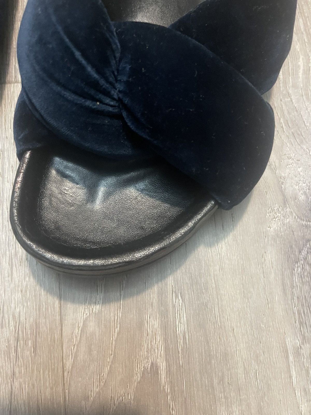Chloe Chloe Nolan Crisscross Twisted Velvet Slides Flats 37 Size US 7 / IT 37 - 2 Thumbnail