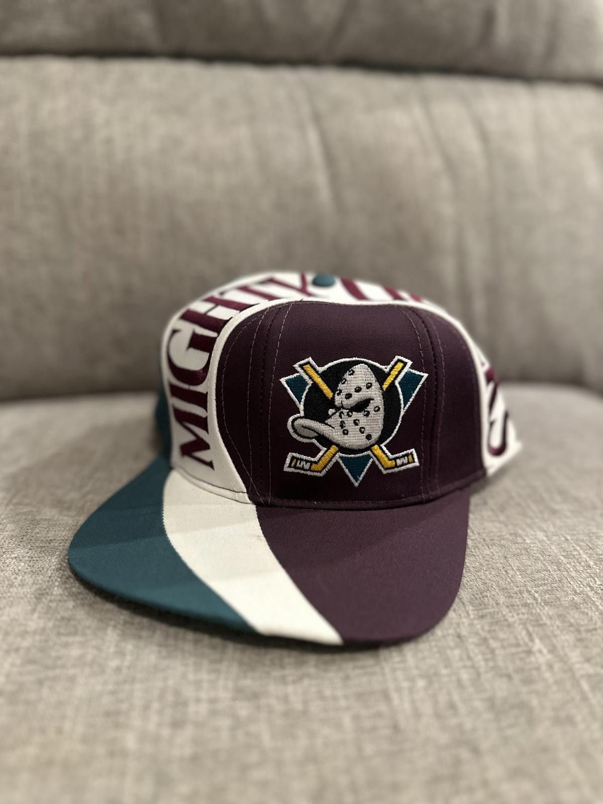 Designer Mighty Ducks 90’s SnapBack Vintage Hat Size ONE SIZE - 1 Thumbnail