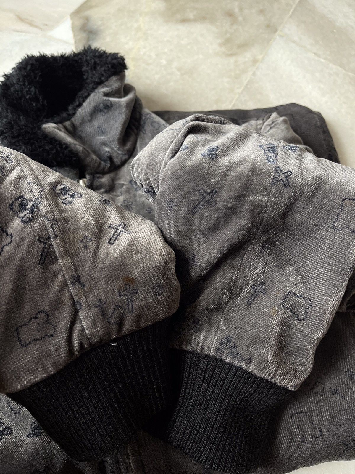 Jun Takahashi F/W2002 Undercover ‘Witch Cell Division’ Cross Bear Jacket Size US M / EU 48-50 / 2 - 20 Thumbnail