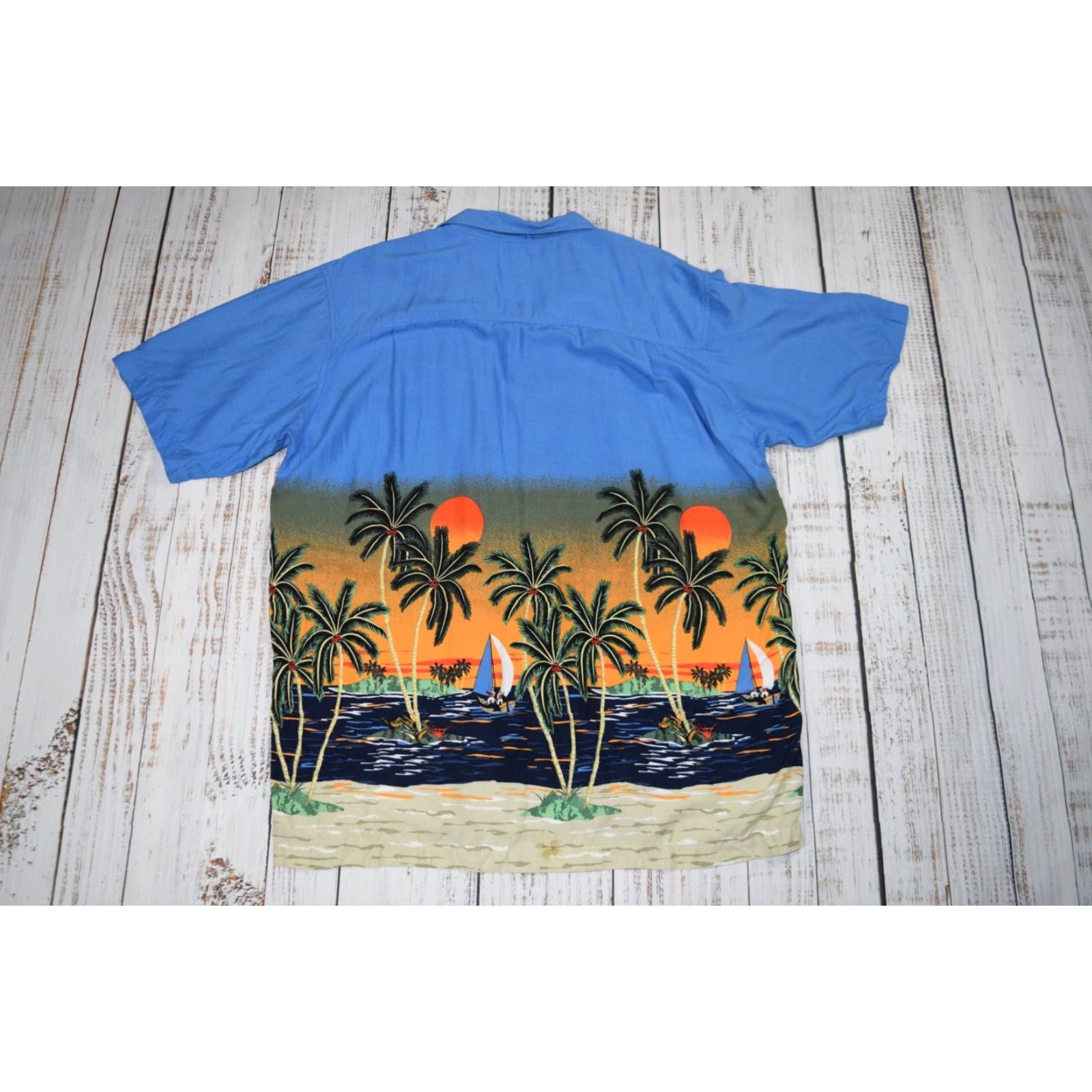 Cherokee VTG Cherokee Waikiki Wear Hawaiian Shirt Mens Large Sun Set Surf 100% Rayon Blue Floral Short Sleeve Button-Up Collared 90s Theme Size US L / EU 52-54 / 3 - 7 Thumbnail