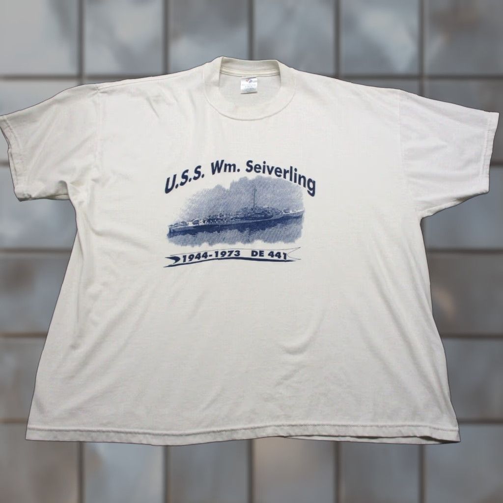 Vintage VINTAGE USS WILLIAM SEIVERLING Shirt Mens 2XL 2XL DE-441 FRIGATE U.S NAVY Logo Classic Military Nautical USA Mens T-Shirt Size US XXL / EU 58 / 5 - 1 Thumbnail