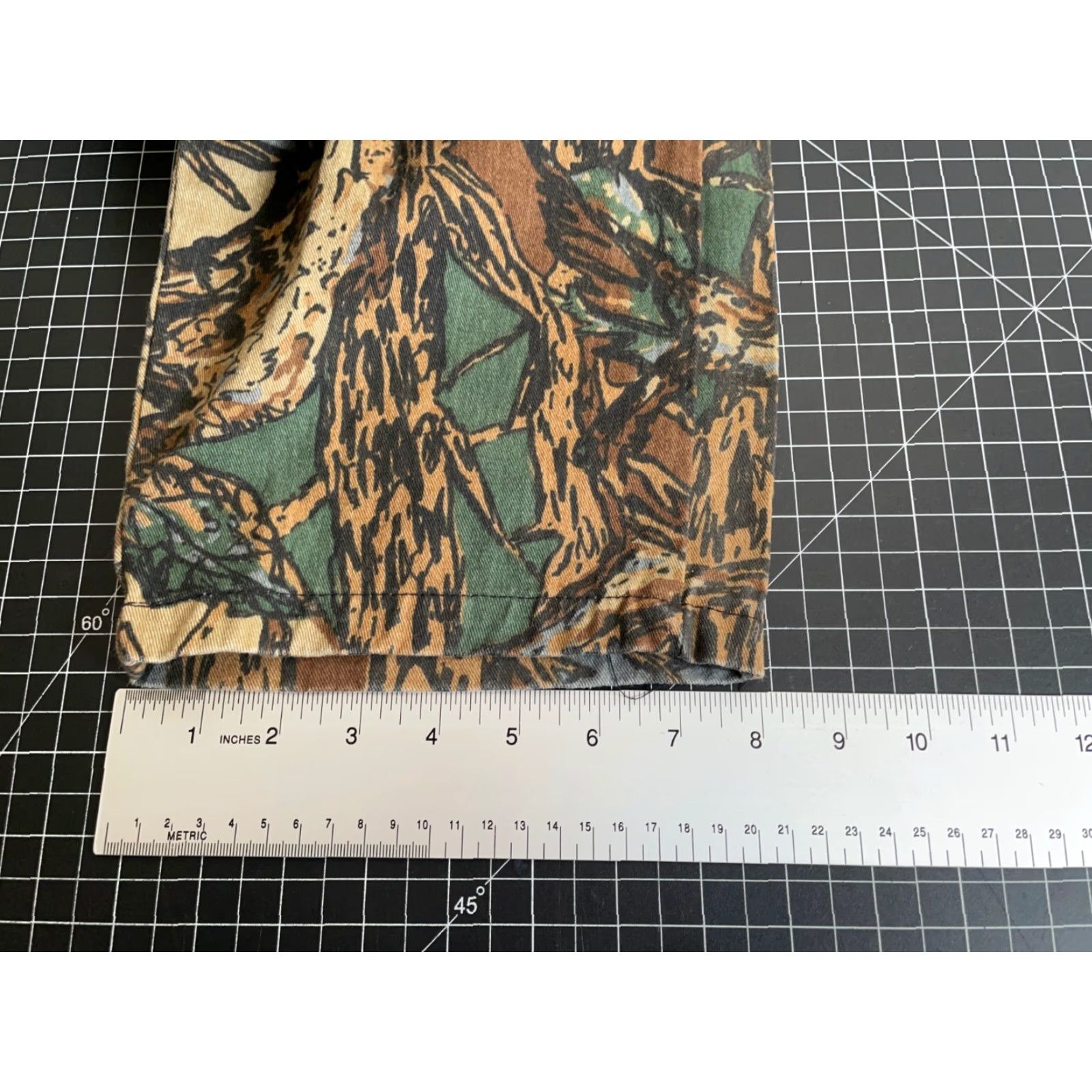 Vintage VINTAGE Prestige Cargo Pants Men Medium 34 x 32 Camouflage Cotton Nylon Zip Fly Tapered 90s Jungle Fatigue Size US 34 / EU 50 - 7 Thumbnail