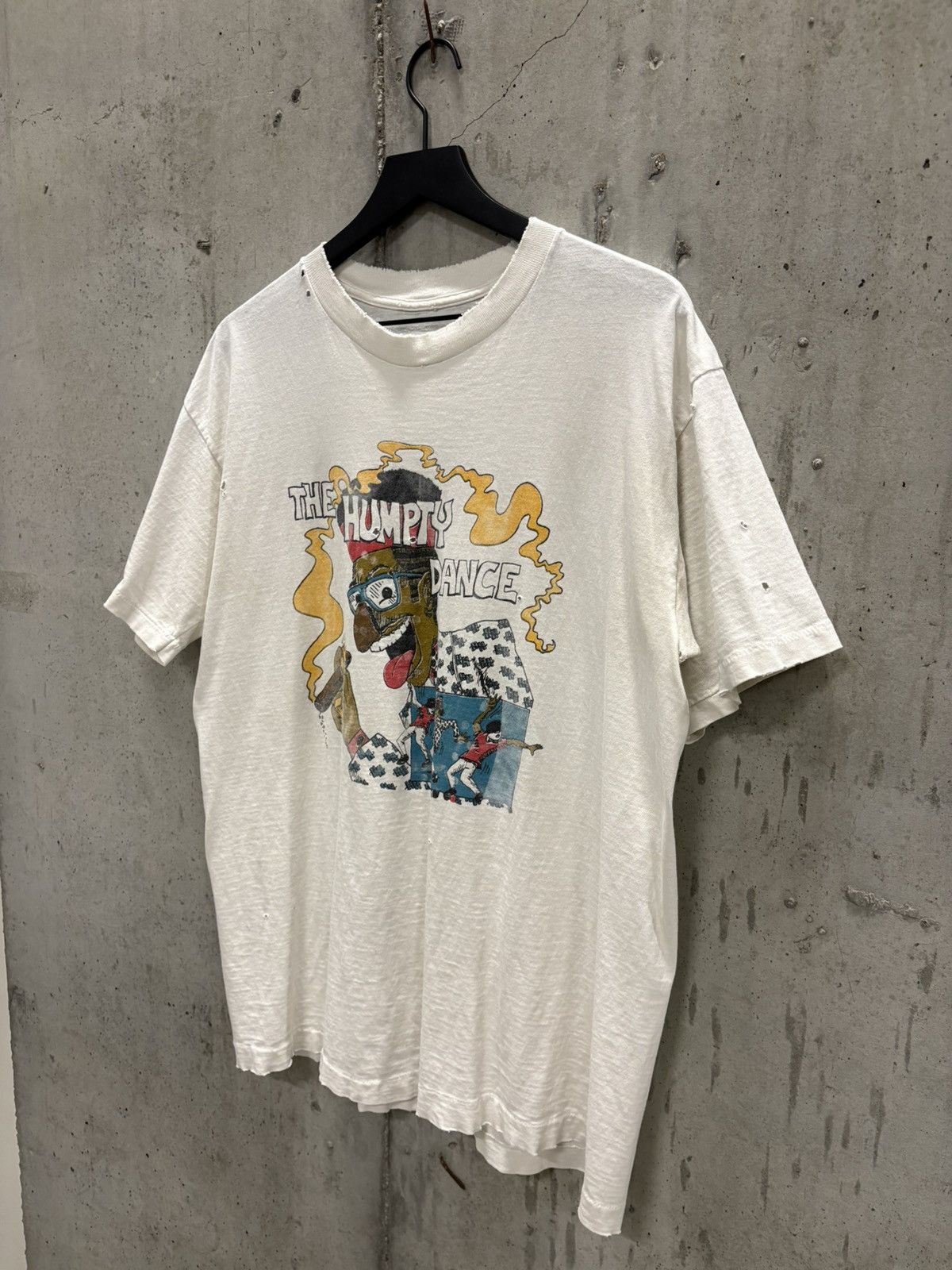 Band Tees Vintage The Humpty Dance Shirt Thrashed Faded Grunge Band Size US XL / EU 56 / 4 - 2 Thumbnail