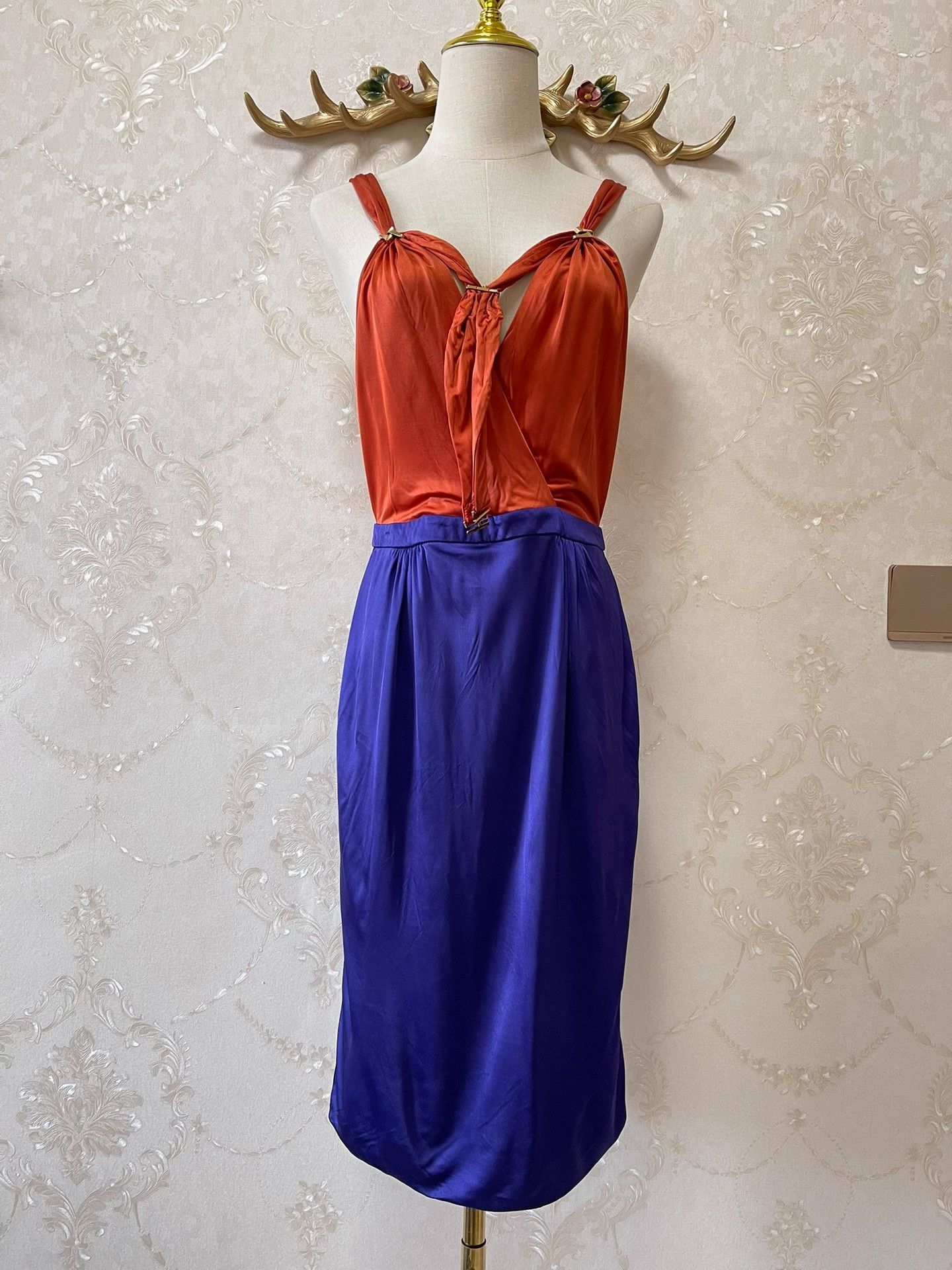 Gucci Gucci Runway Evening Dress Size M / US 6-8 / IT 42-44 - 1 Thumbnail
