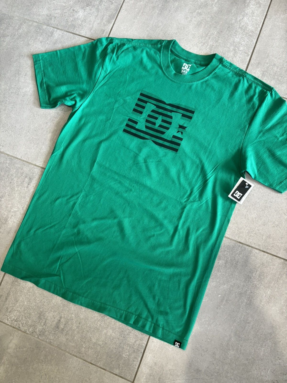 DC Men’s DC Shirt Size US XL / EU 56 / 4 - 1 Thumbnail