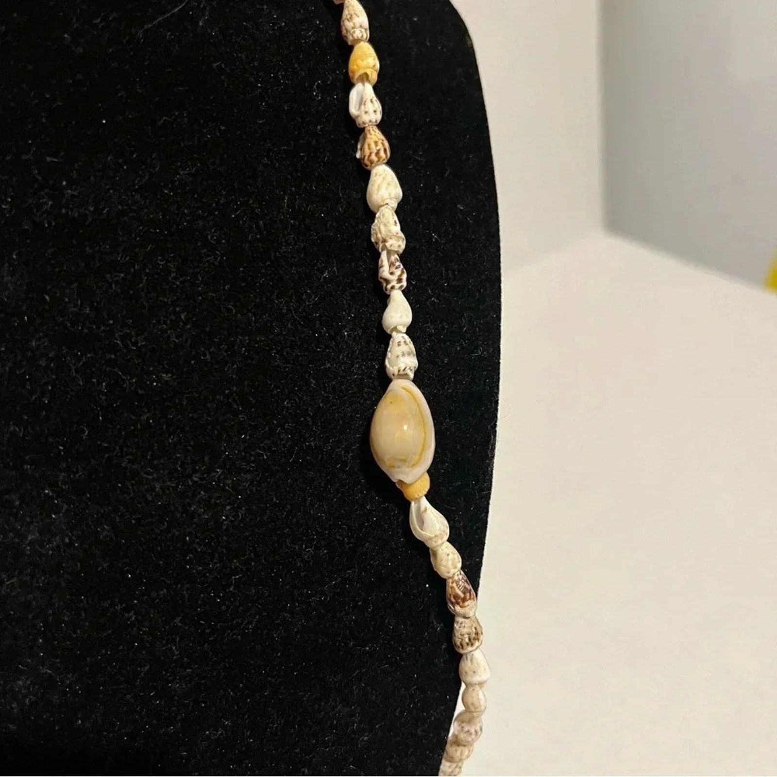 Other Cowrie & Momi Shell Beaded Statement Necklace Fashion Hawaii Size ONE SIZE - 3 Thumbnail