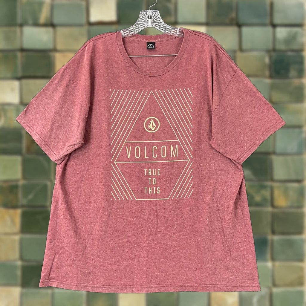 Volcom Volcom Shirt XL Red Graphic Tee Mens Short Sleeve Size US 36 / EU 52 - 1 Thumbnail