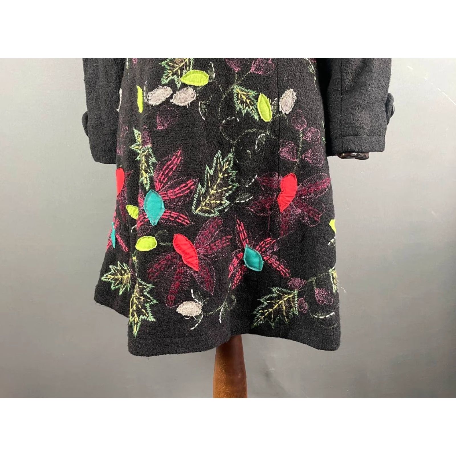 Desigual Desigual Coat Trench Black Floral Embroidered Long Sleeve Button 38 Women (Regular) Size XS / US 0-2 / IT 36-38 - 7 Thumbnail