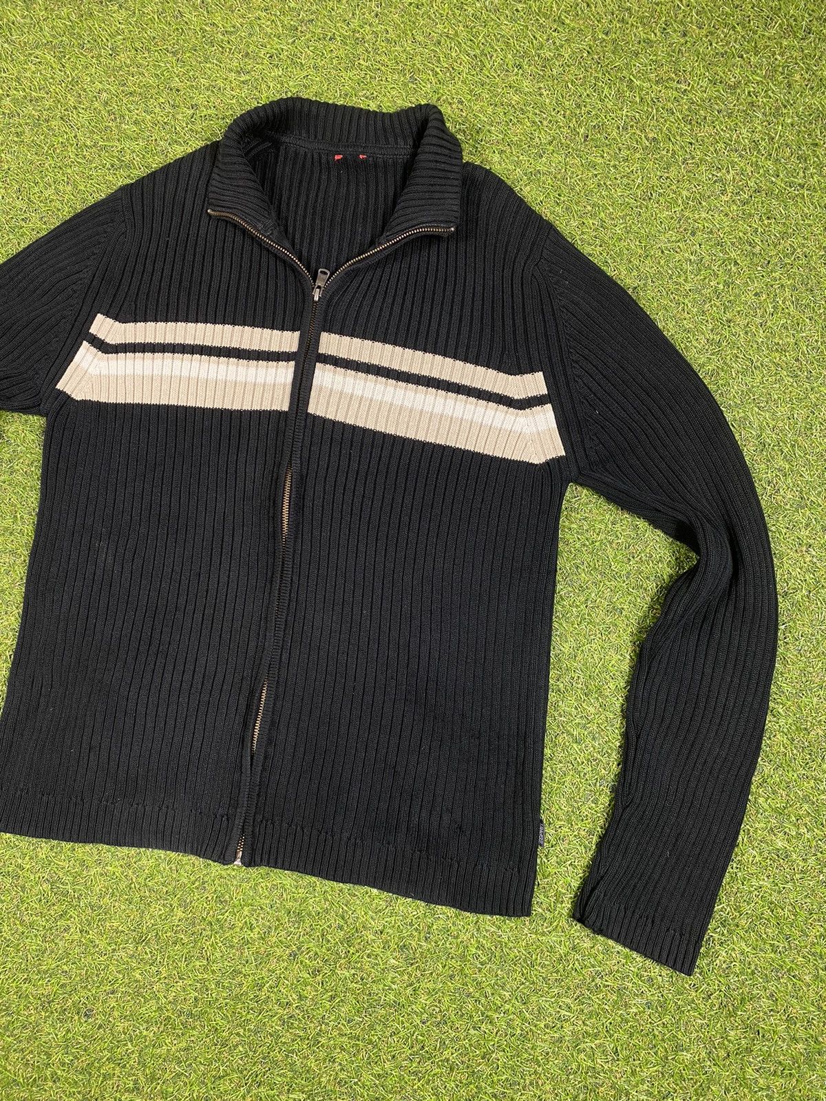 Japanese Brand Vintage 90s Japanese zip up hoodie streetwear style size L Size US L / EU 52-54 / 3 - 2 Thumbnail