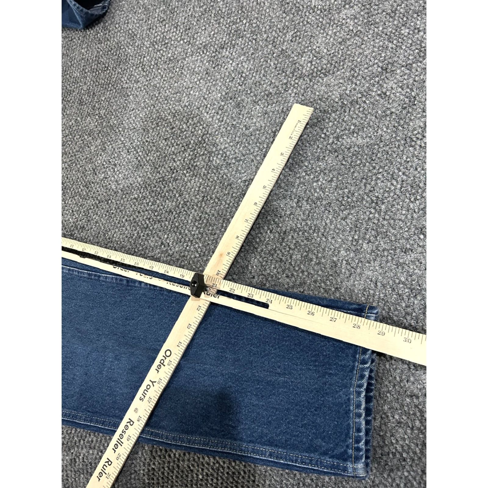 Lee VINTAGE Lee Jeans Womens 16 Straight Denim 5-Pocket Blue High Rise 28in Inseam Made in USA Mens? Wait. Size 38" / US 16 / IT 52 - 7 Thumbnail