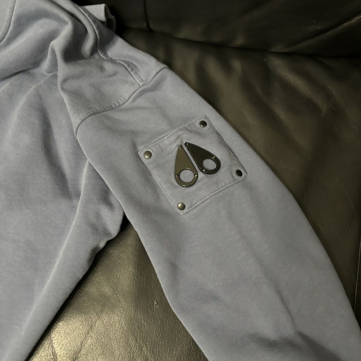 Moose Knuckles Moose Knuckles light blue crewneck sweater Size US M / EU 48-50 / 2 - 2 Thumbnail