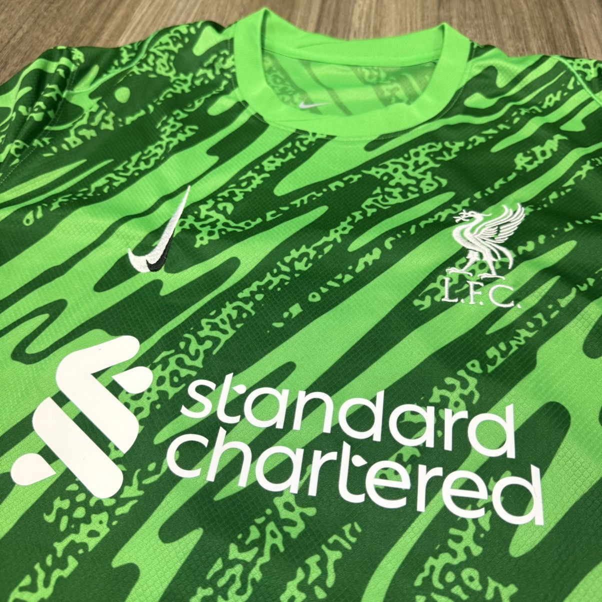 Nike Liverpool 24/25 C/L gk goalkeeper set #1 Becker Size US L / EU 52-54 / 3 - 3 Thumbnail