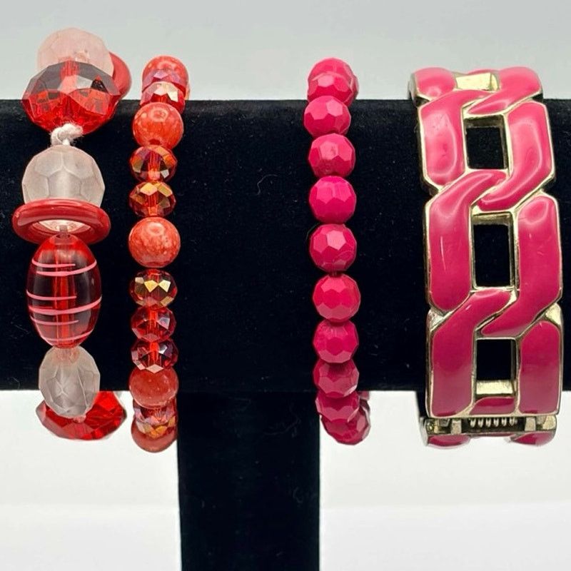 Other Red & Pink Beaded Bracelet Bundle Size ONE SIZE - 1 Thumbnail