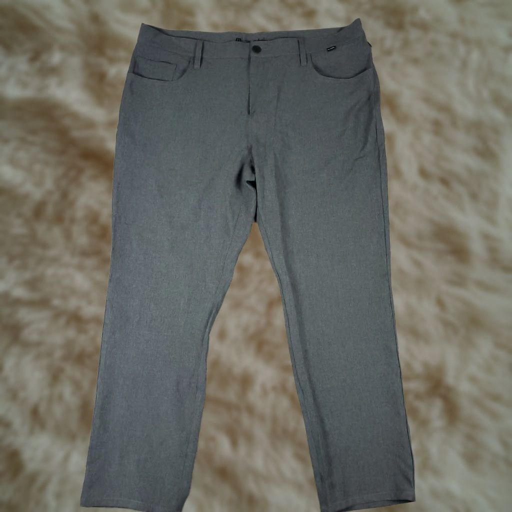 TravisMathew Travis Mathew Pants Mens 40x30 Gray 5 Pocket Golf Flat Front Chino Trousers Size US 40 / EU 56 - 1 Thumbnail