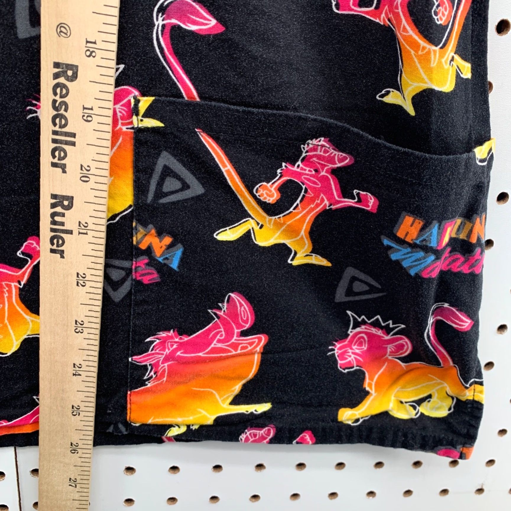 Disney Disney The Lion King Scrubs Medical Womens Small Black Size S / US 4 / IT 40 - 7 Thumbnail