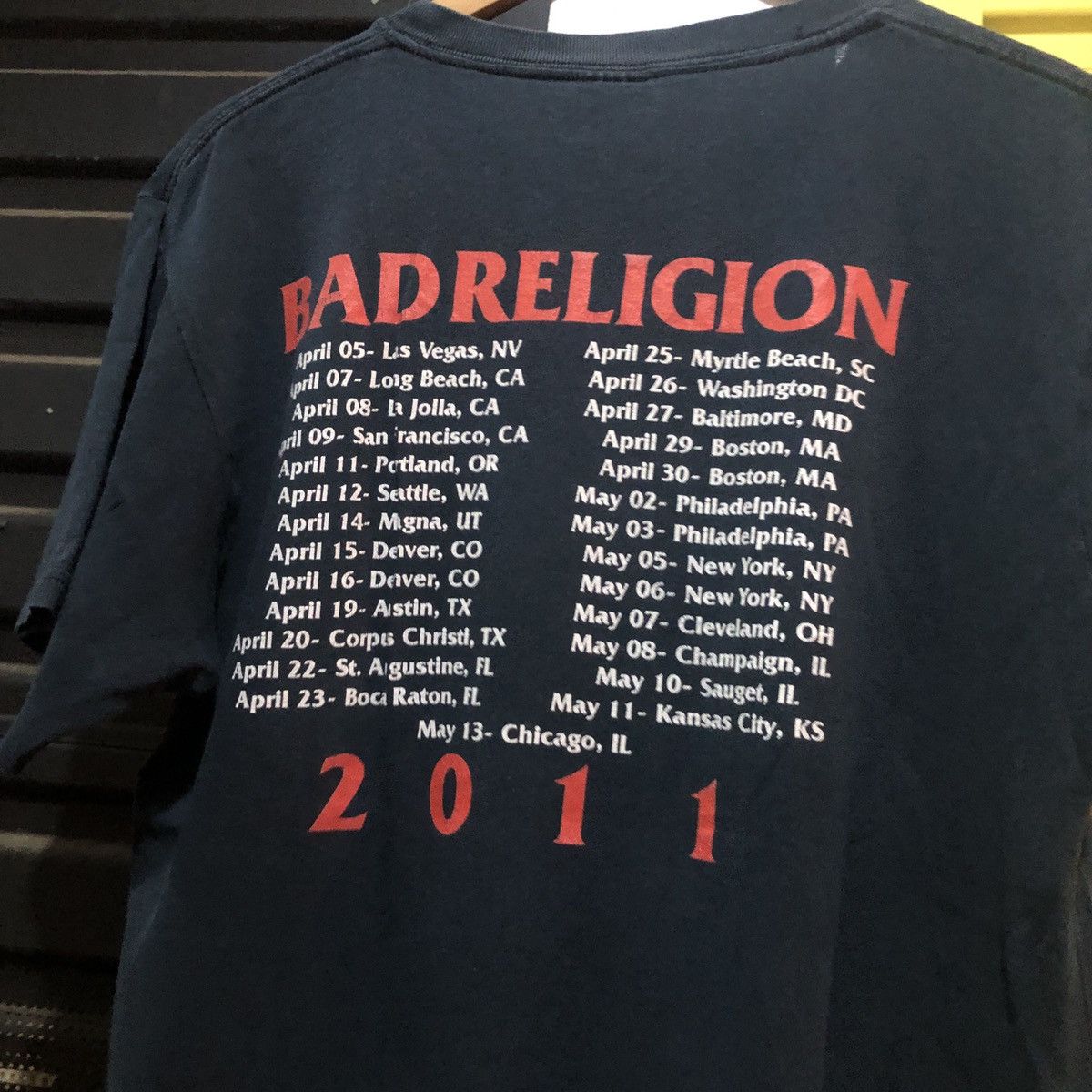 Band Tees × Gildan 2011 Bad Religion Band tee Size US M / EU 48-50 / 2 - 5 Thumbnail