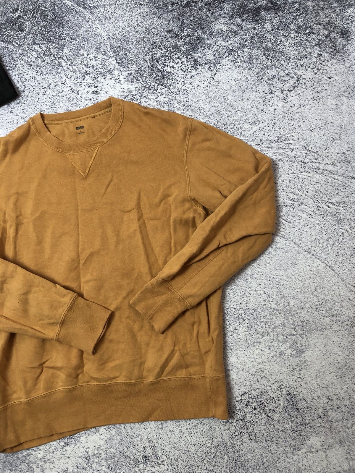 Uniqlo Men’s sweater Uniqlo size L y2k Japan Size US L / EU 52-54 / 3 - 2 Thumbnail