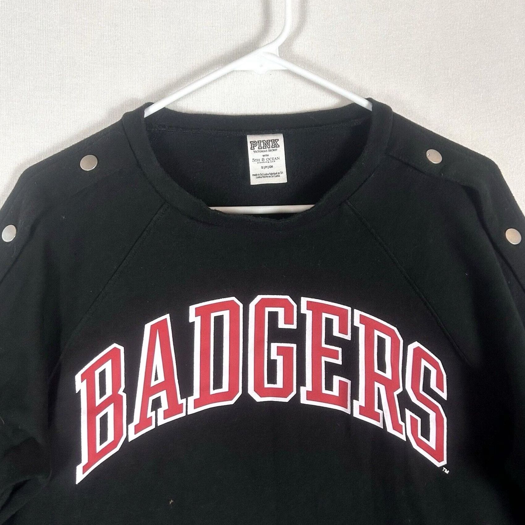 Pinko PINK Wisconsin Badgers Sweatshirt Womens Small Black Snap Button Sleeves Casual Size S / US 4 / IT 40 - 2 Thumbnail
