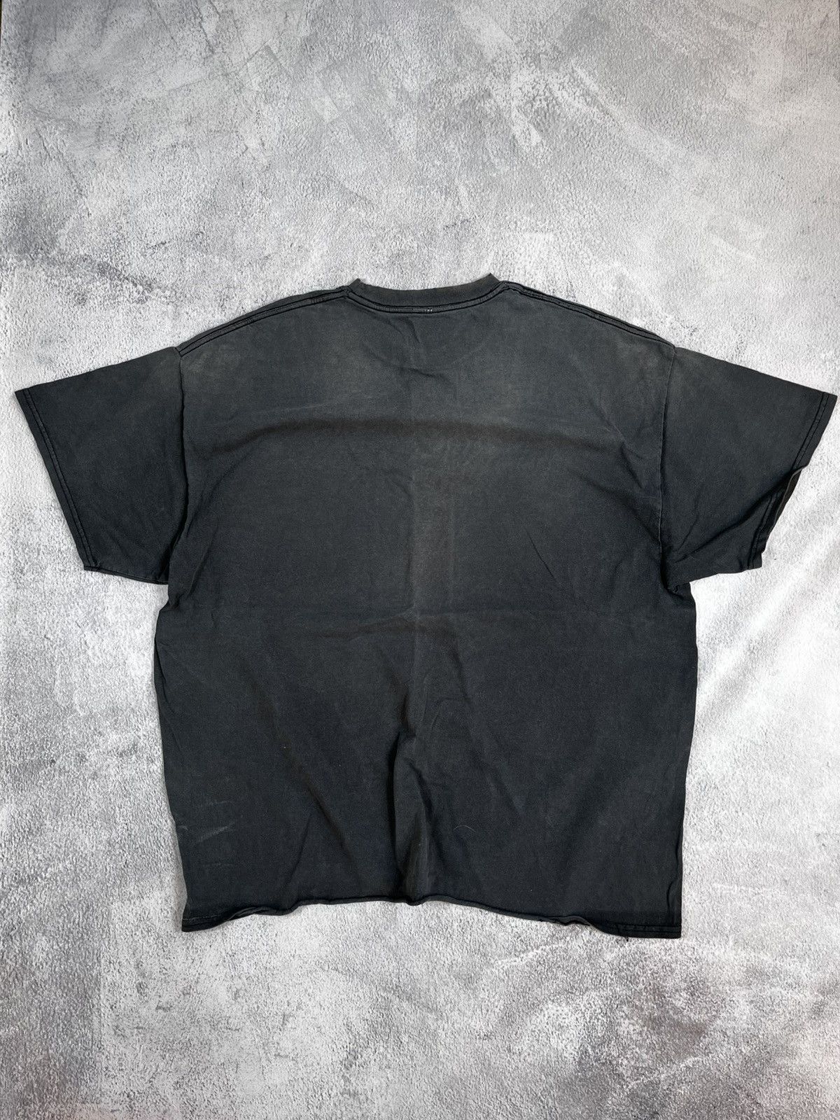 Band Tees Vintage Y2K Never Give Up humor faded trashed tee size XL Size US XL / EU 56 / 4 - 9 Thumbnail