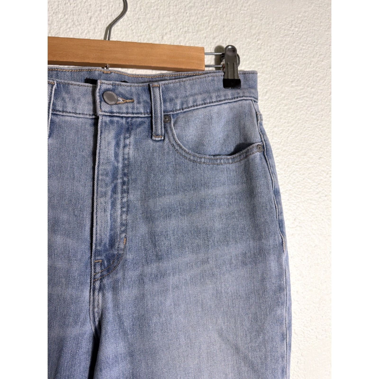 Banana Republic VINTAGE Banana Republic Premium Denim Ultra High Rise Slim For 29L Light Wash Distressed Size ONE SIZE - 5 Thumbnail