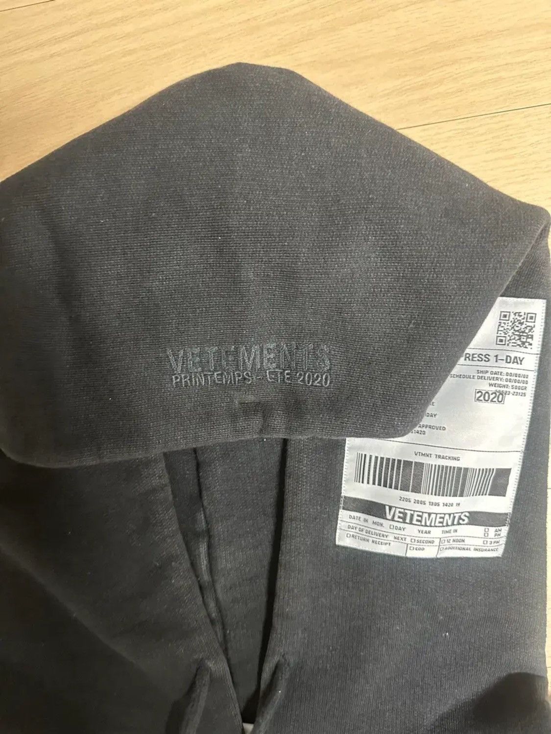 Vetements Vetements Anarchy Hoodie Size US M / EU 48-50 / 2 - 4 Thumbnail