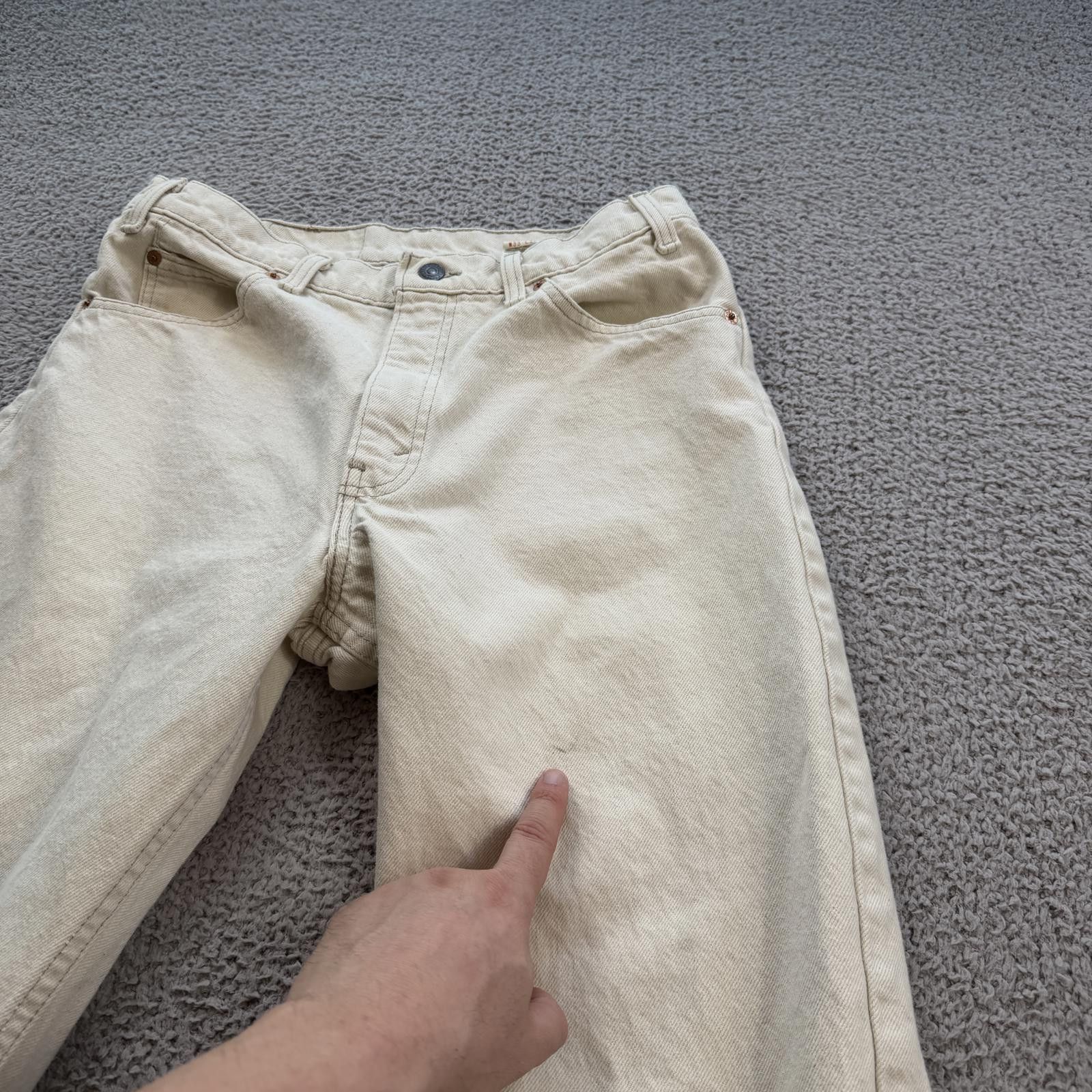 Levi's Vintage Levis 550 Relaxed Fit Jeans Made In USA Cream 33x32 Size US 33 - 8 Thumbnail