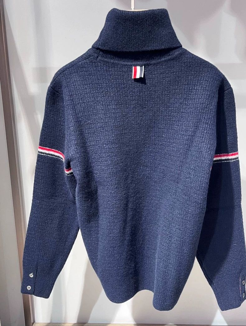 Thom Browne Thom Browne turtleneck sweater Size XS / US 0-2 / IT 36-38 - 2 Thumbnail