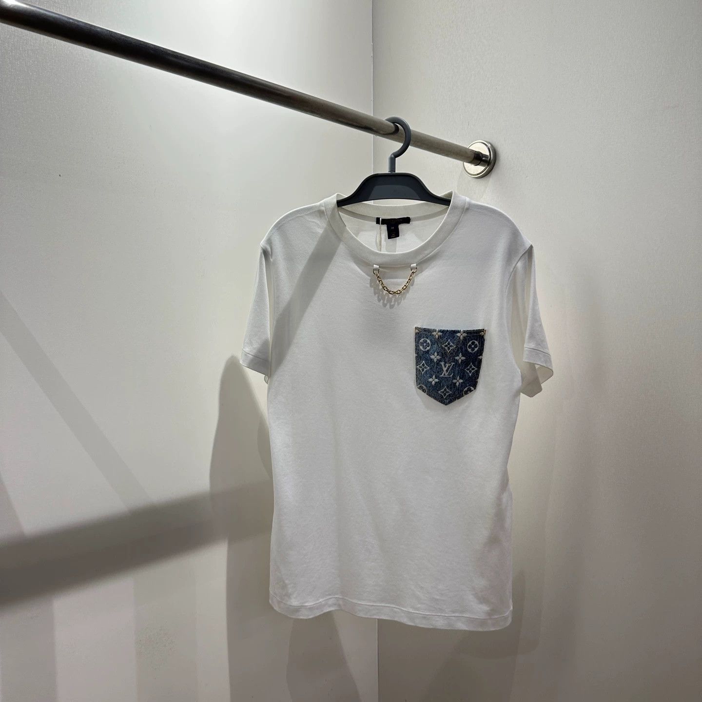 Louis Vuitton Louis Vuitton Monogram Pocket Chain SS M Cotton apr768 Size M / US 6-8 / IT 42-44 - 1 Thumbnail