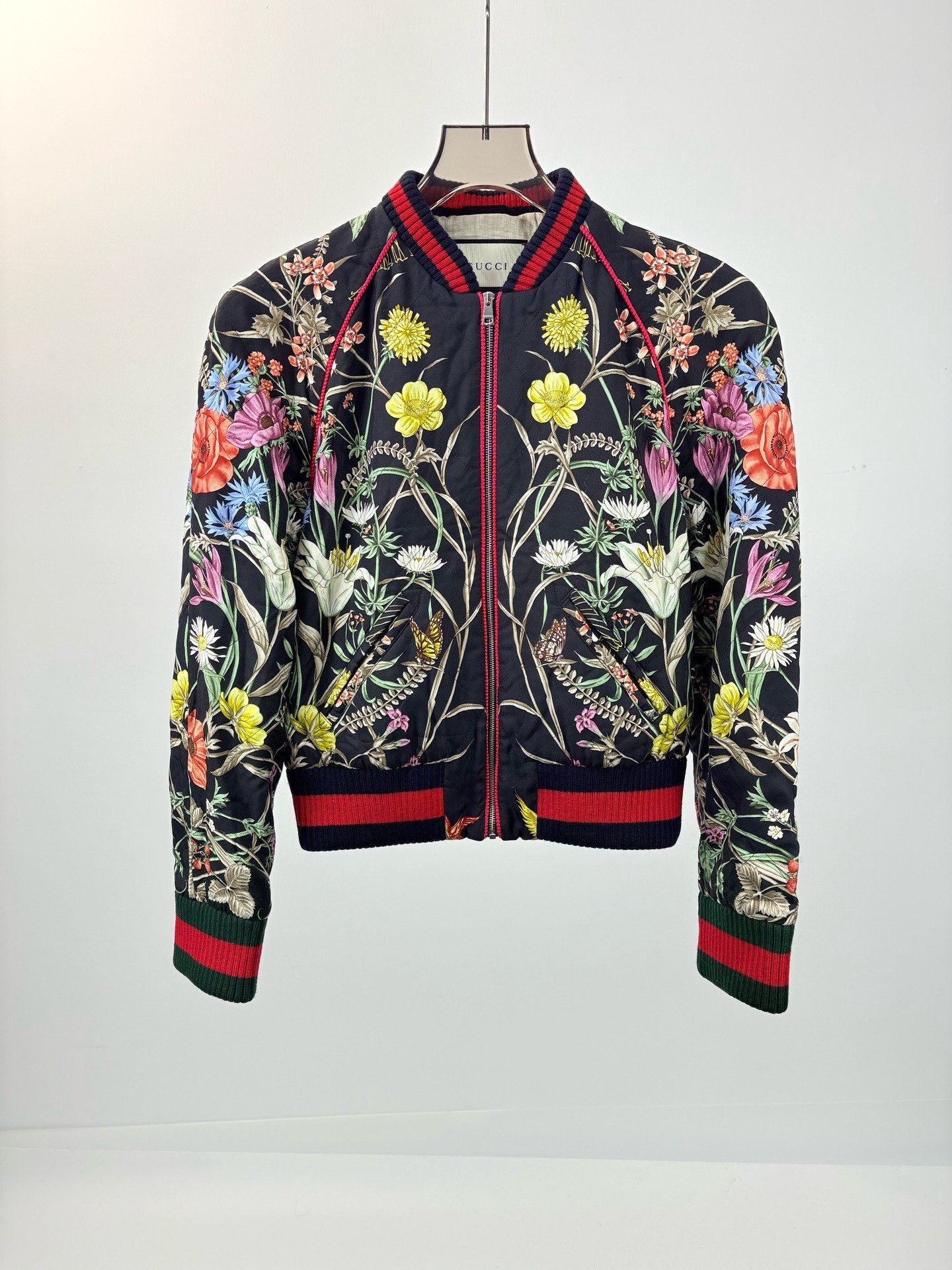 Gucci Gucci Silk Colorful Floral Quilted Jacket Size M / US 6-8 / IT 42-44 - 1 Thumbnail