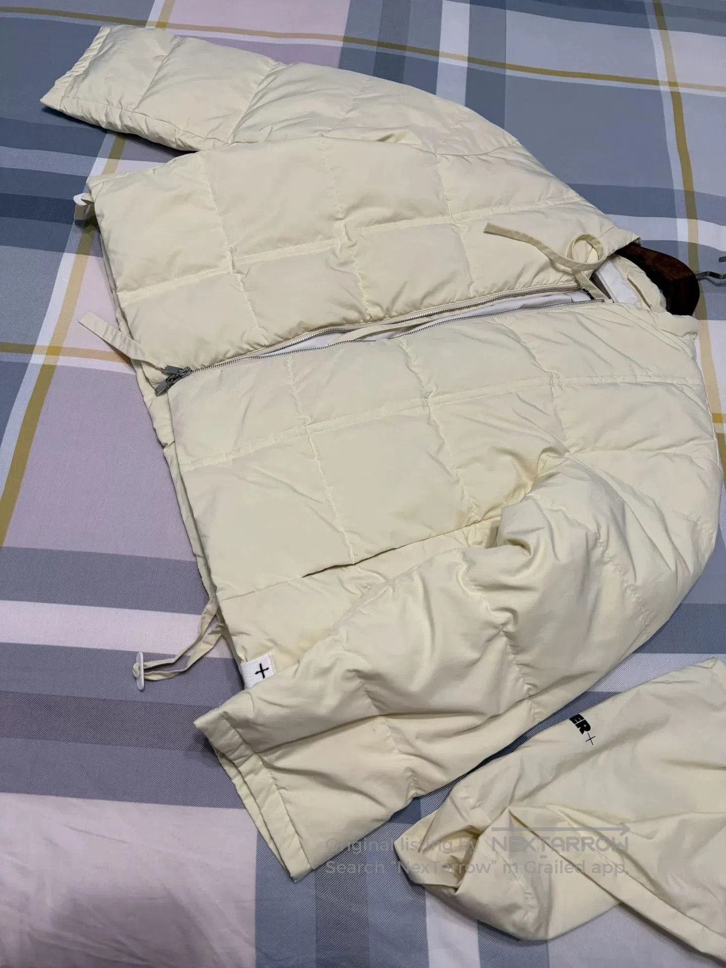 Jil Sander Jil Sander Down Jacket in Cream Color. Size M / US 6-8 / IT 42-44 - 6 Thumbnail