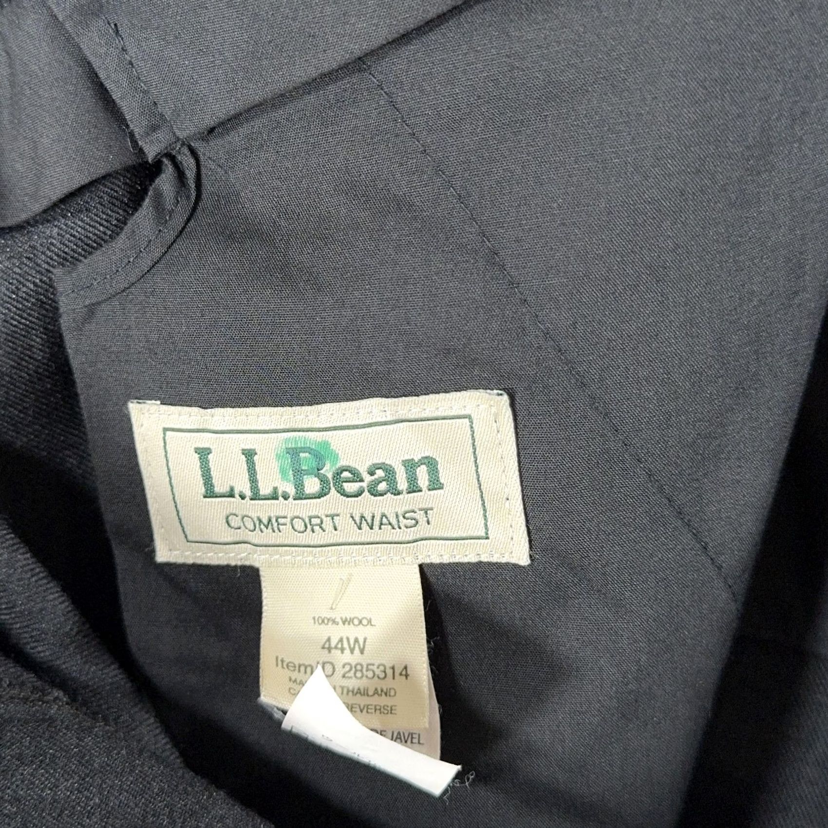 Vintage L.L. Bean Comfort Waist Dress Pants Mens 44x30 Gray Wool Pleated Front Straight Leg Trousers Size US 44 / EU 60 - 3 Thumbnail