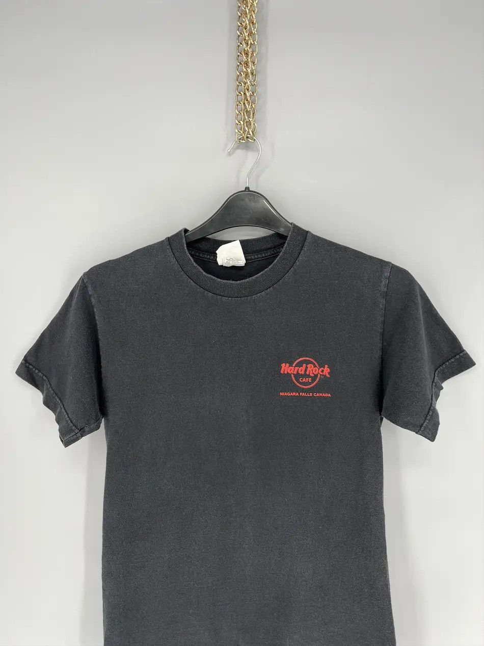 Band Tees Vintage Hard Rock Cafe Nigara Falls Canada. T-shirt Size US M / EU 48-50 / 2 - 7 Thumbnail