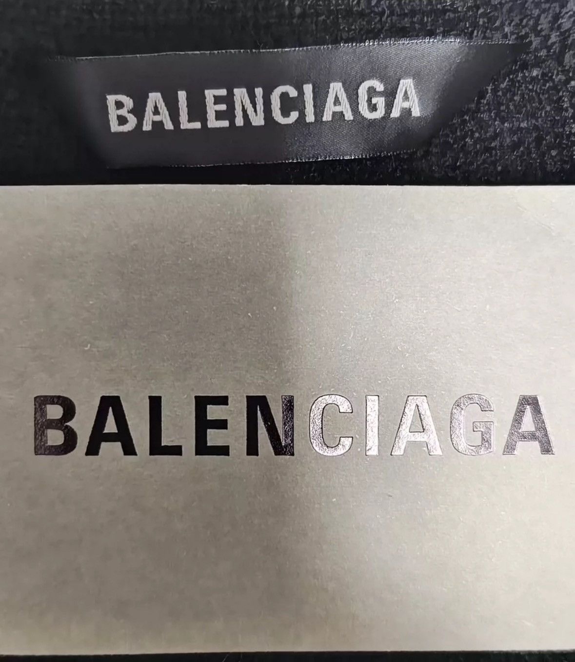 Balenciaga Balenciaga 23fall armband button cardigan sweater jacket Size US M / EU 48-50 / 2 - 4 Thumbnail