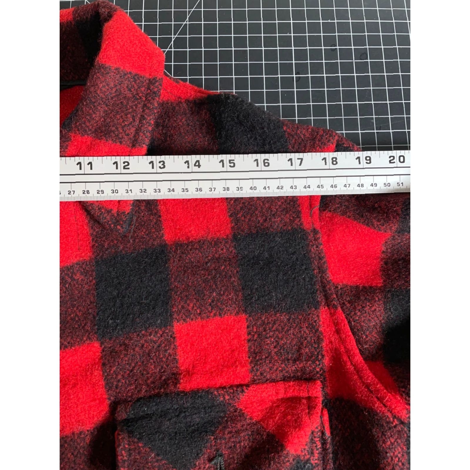 Vintage VINTAGE 80s Wool Heavyweight Shirt Jacket Men Medium Red Black Buffalo Plaid Workwear Shirt Jacket Size US M / EU 48-50 / 2 - 7 Thumbnail