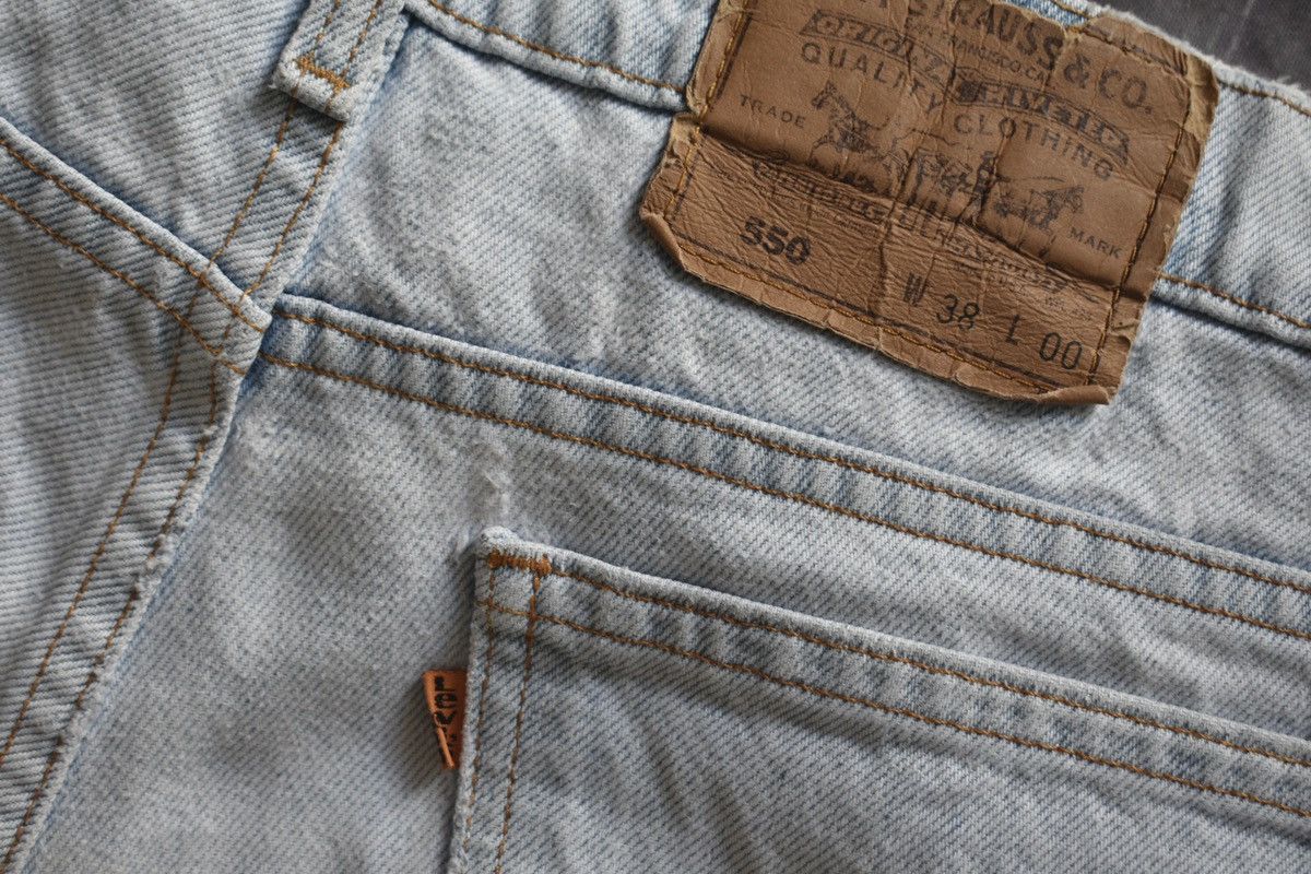 Levi's × Levi's Vintage Clothing × Vintage Vintage 90s Levi 550 Jean Shorts (38) Size US 38 / EU 54 - 4 Thumbnail
