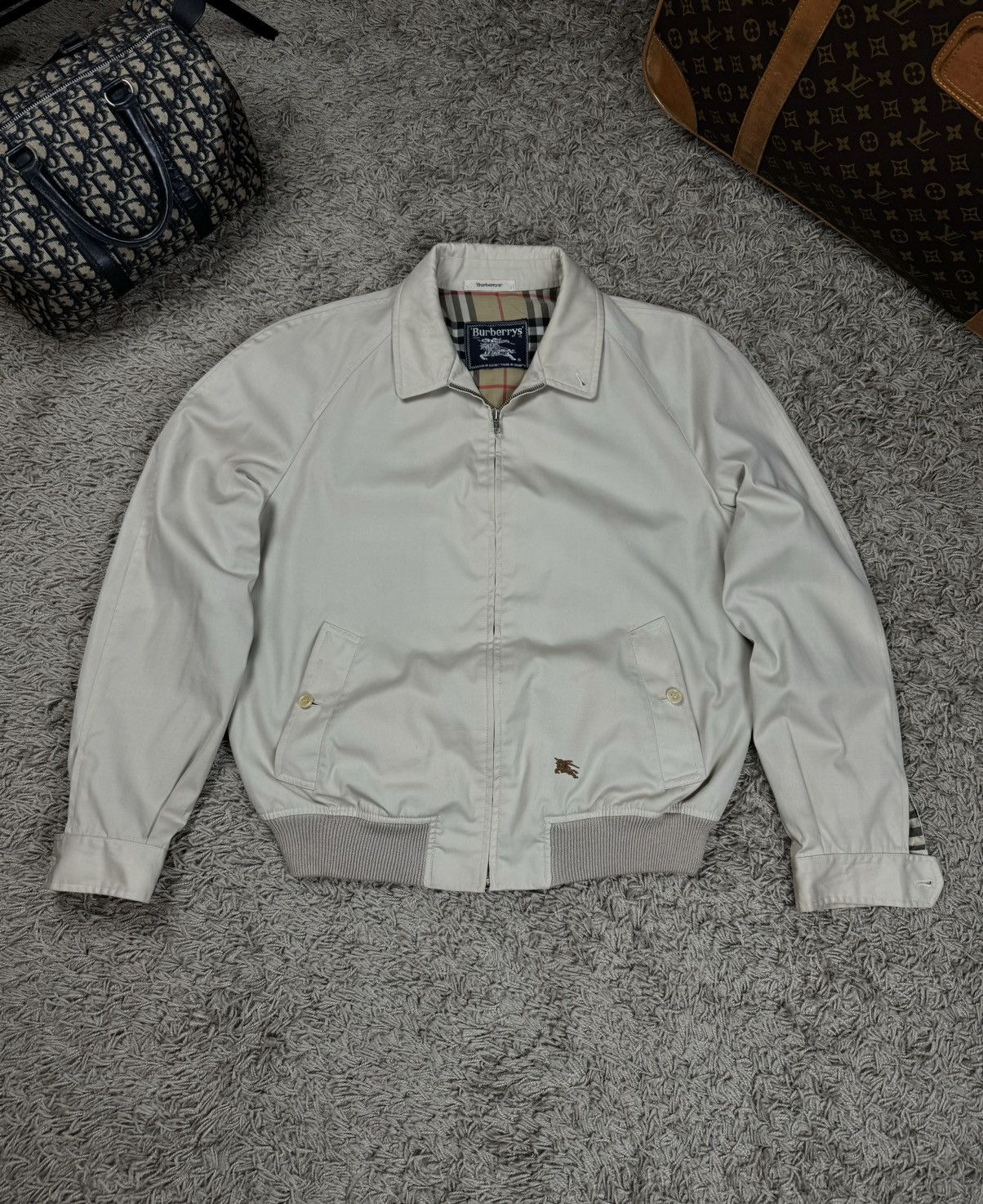 Burberry Vintage bomber jacket Burberry original luxury casual item Size US L / EU 52-54 / 3 - 1 Thumbnail