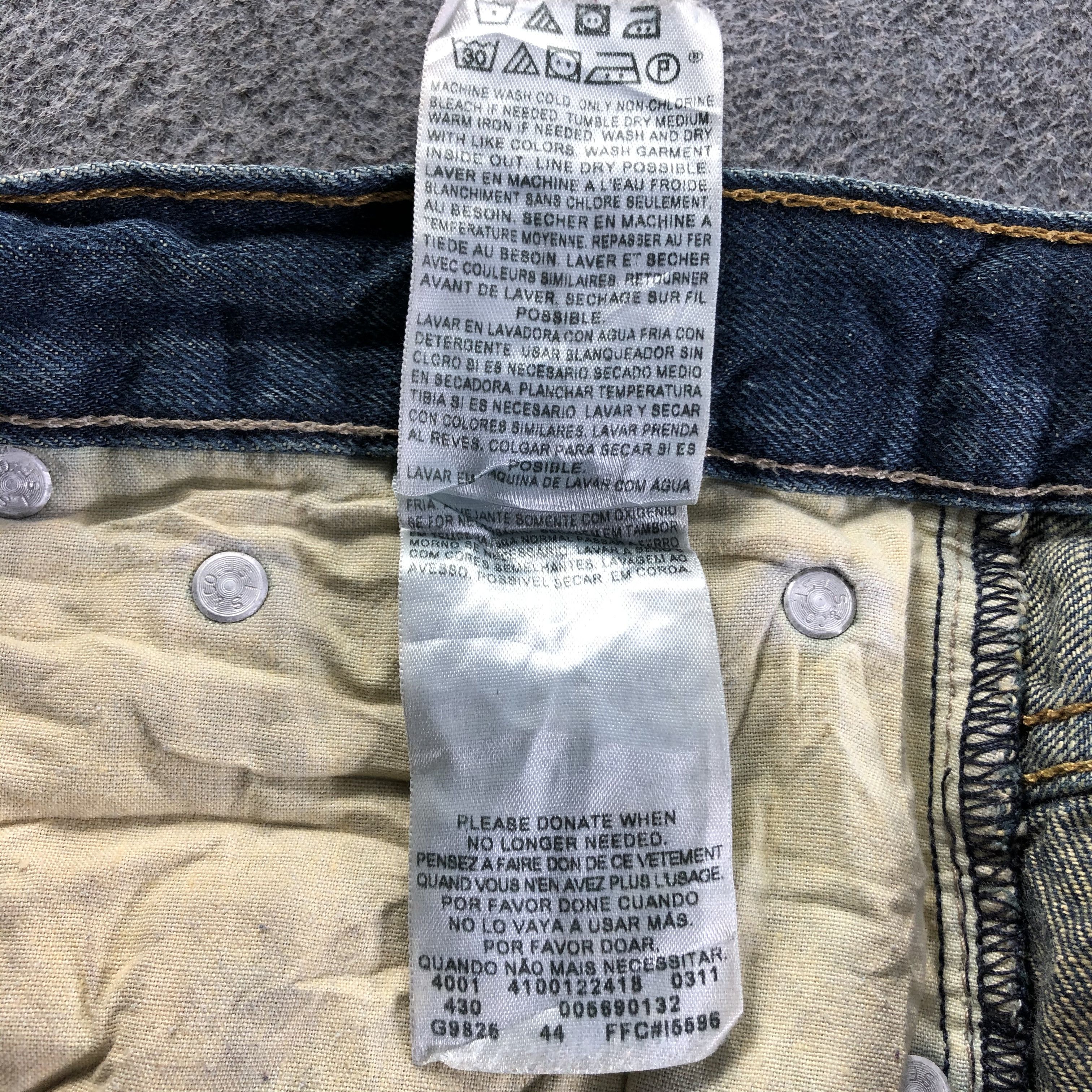 Levi's Vintage Blue Wash Levis 569 Jeans-J3180 Size US 39 - 12 Thumbnail