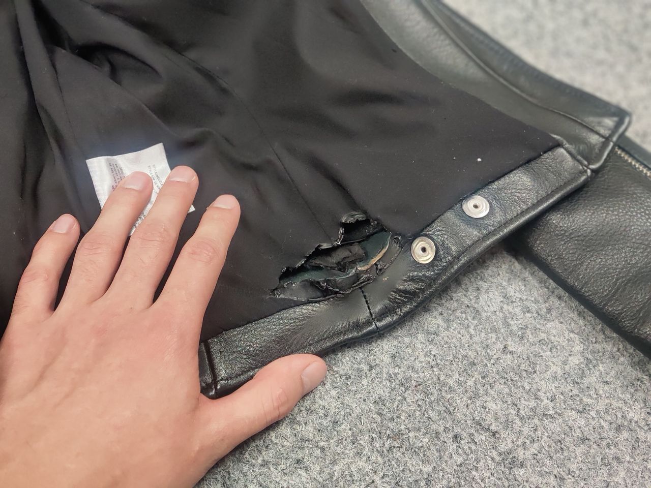 Theory Theyskens' Theory Black Leather Jacket with Zipper Accents Size S / US 4 / IT 40 - 19 Thumbnail
