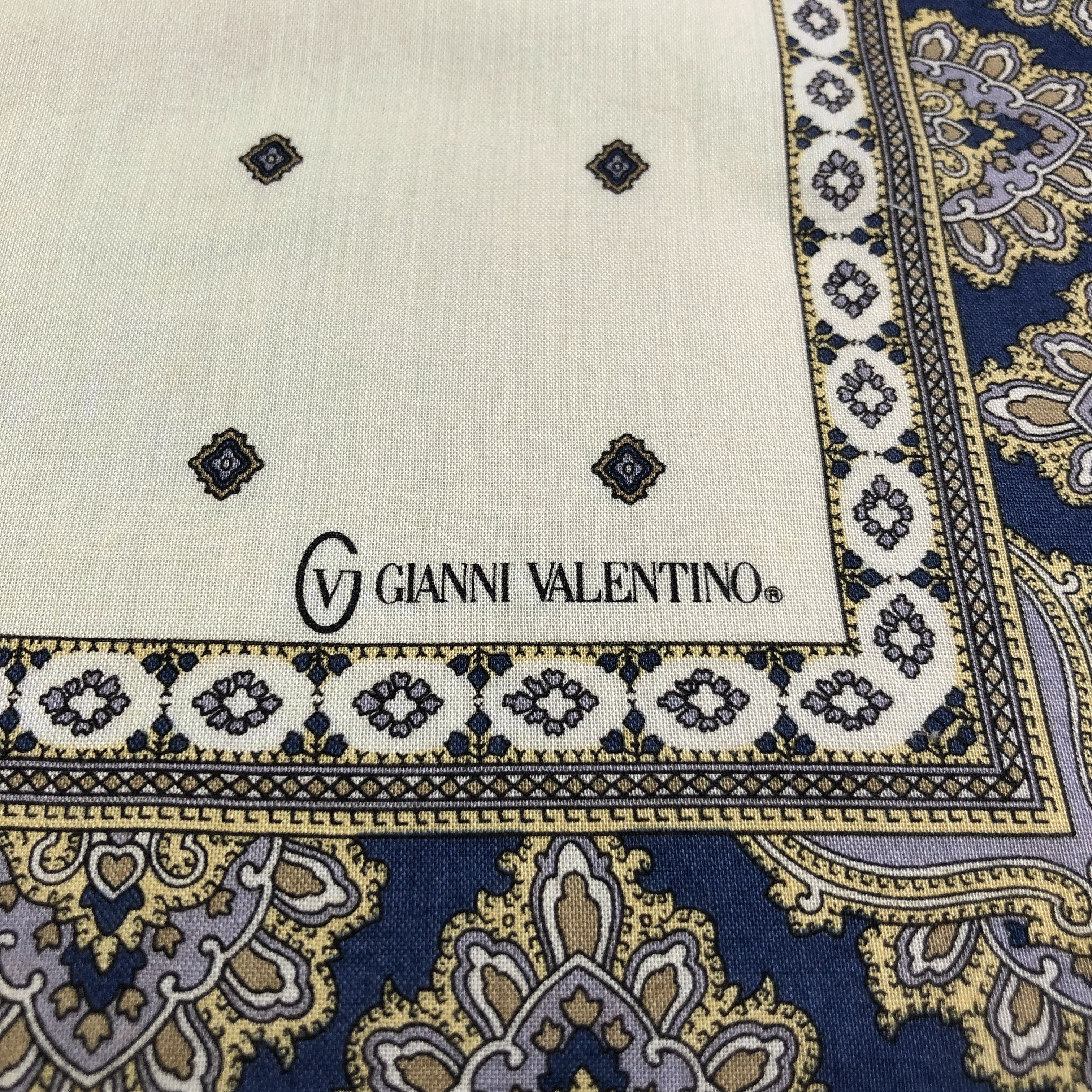 Vintage Gianni Valentino Handkerchief Neckerchief Bandana H1926 Size ONE SIZE - 4 Thumbnail