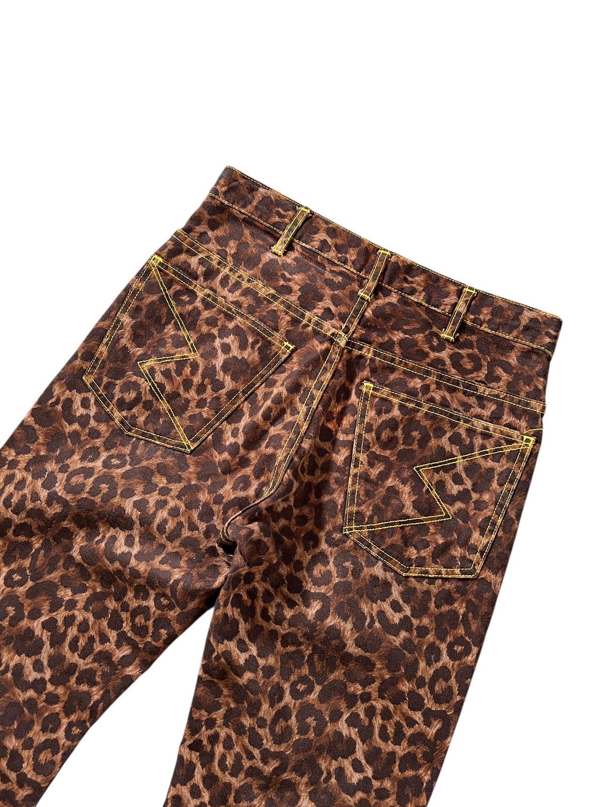 20471120 Strange Trip 🇯🇵 Leopard Print Flare Denim Size US 29 - 8 Thumbnail