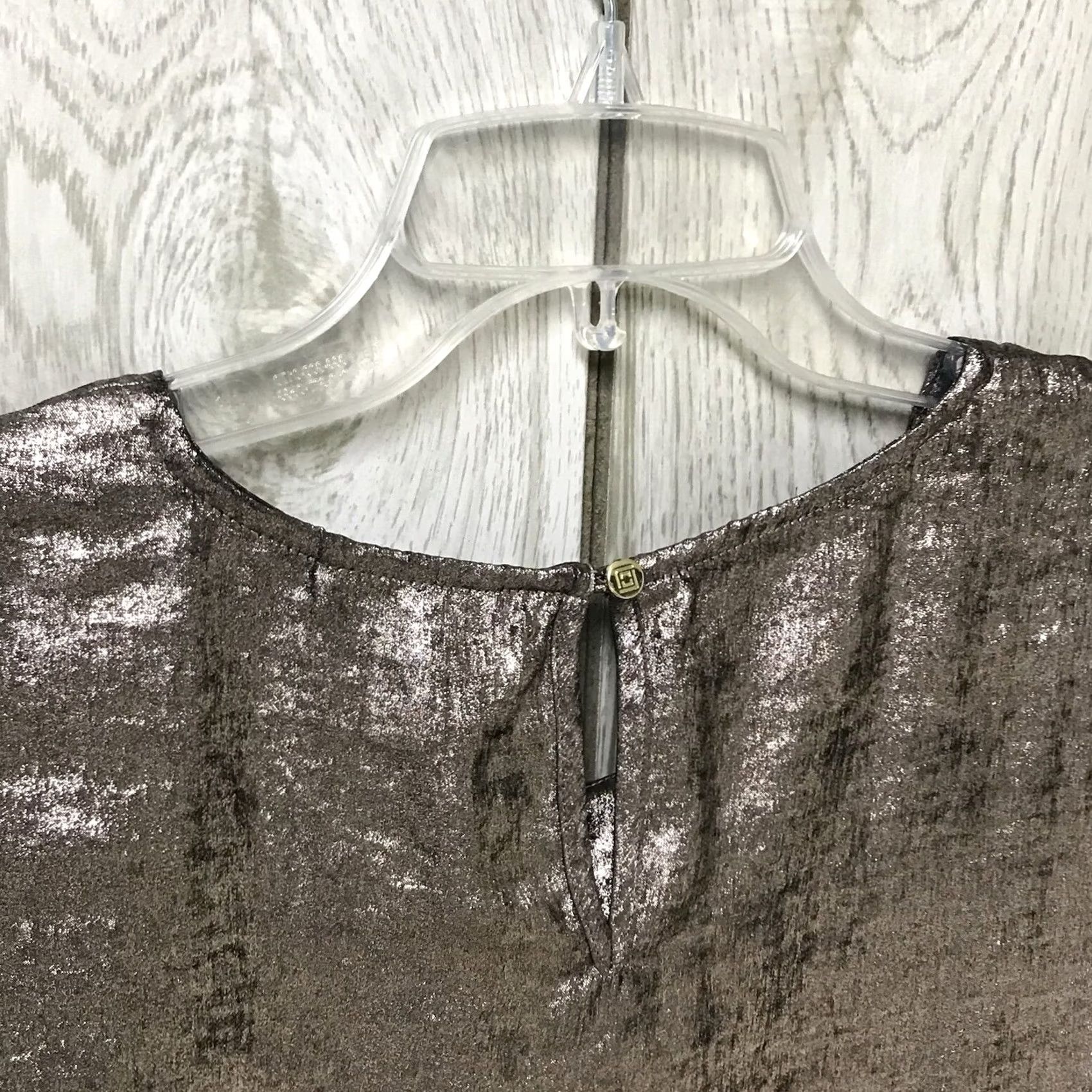 Liz Claiborne Liz Claiborne Blouse Gold Satin Round Neck Balloon Sleeve M Womens Size M / US 6-8 / IT 42-44 - 6 Thumbnail