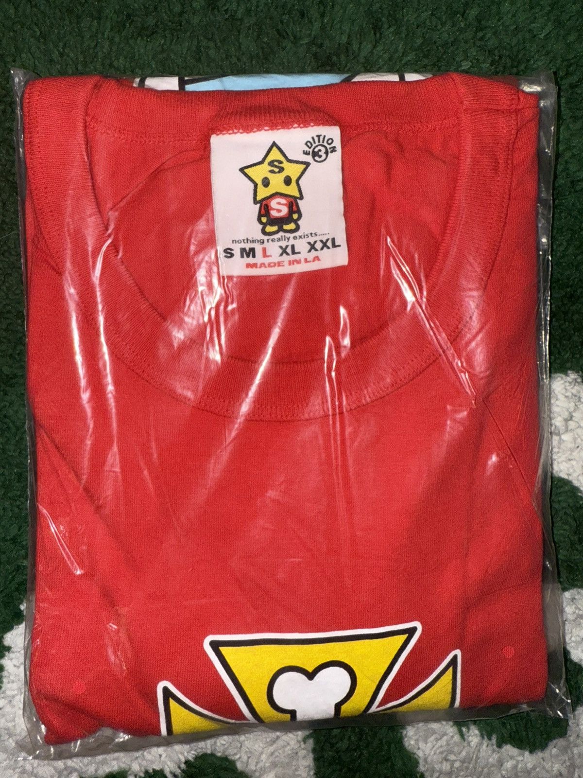 Sukamii Sukamii “ Protector of Saturn “ Short Sleeve Sz.L Size US L / EU 52-54 / 3 - 2 Thumbnail
