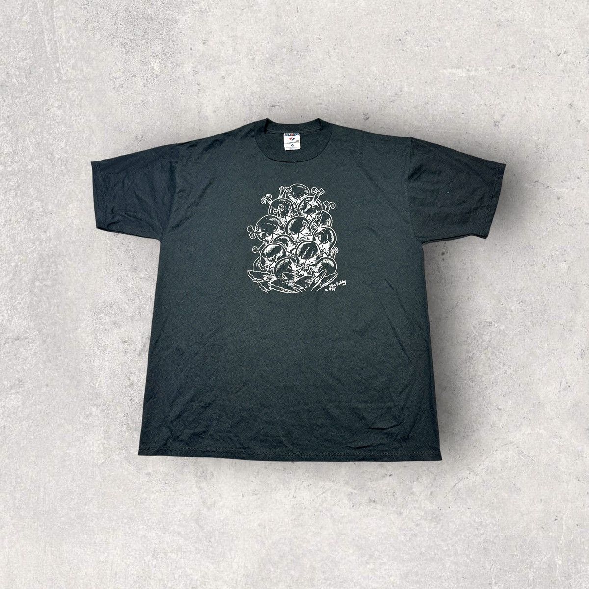 Jerzees × Vintage Vintage Skull Pile tee Size US XL / EU 56 / 4 - 1 Thumbnail