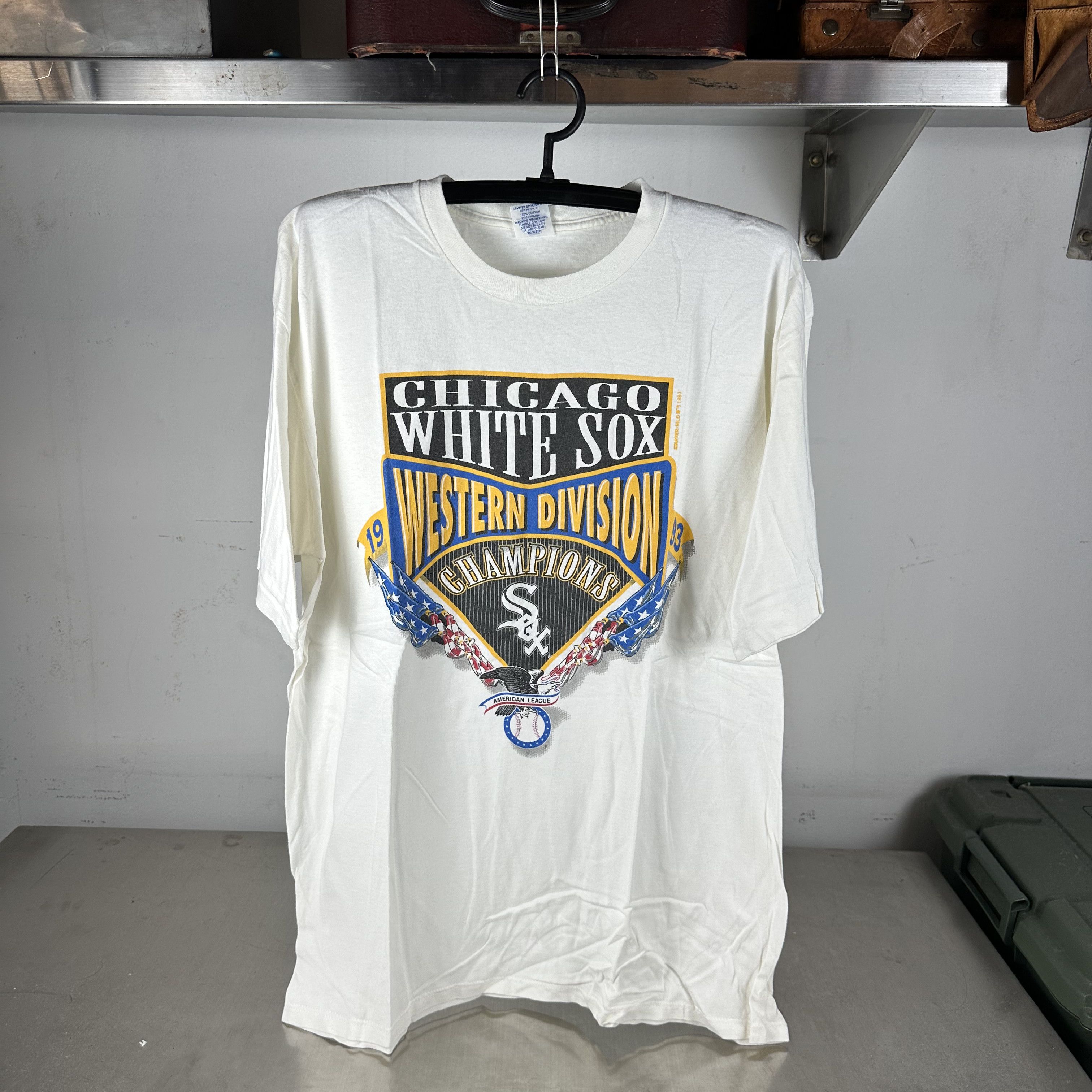 Vintage ​​​​1993 Chicago White Sox MLB Division Champions T-shirt Size US XL / EU 56 / 4 - 1 Thumbnail